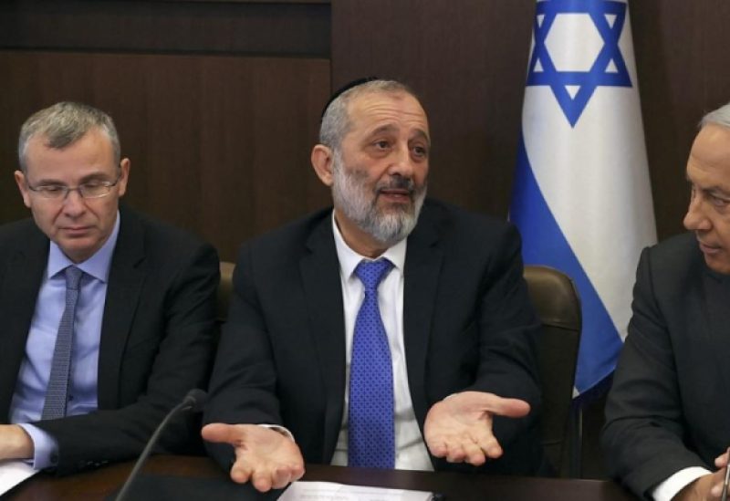 إقالة وزير الداخلية الإسرائيلي أرييه درعي