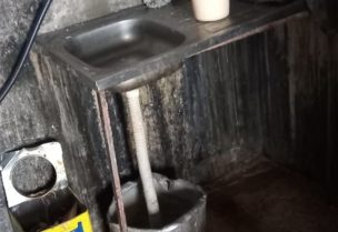 معمل حلويات غير مطابق للمواصفات