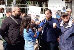 وقفة احتجاجية للمطالبة بإقالة القاضي عويدات
