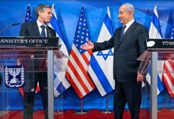 وزير الخارجية الأميركي أنتوني بلينكن ورئيس الوزراء الإسرائيلي بنيامين نتنياهو