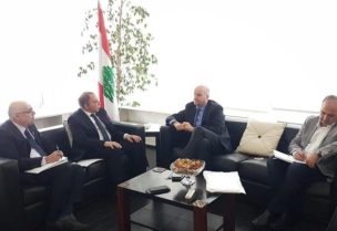 شرف الدين وممثل مفوضية شؤون اللاجئين