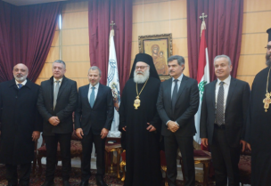 باسيل يزور البطريرك يوحنا العاشر على رأس وفد من التيار
