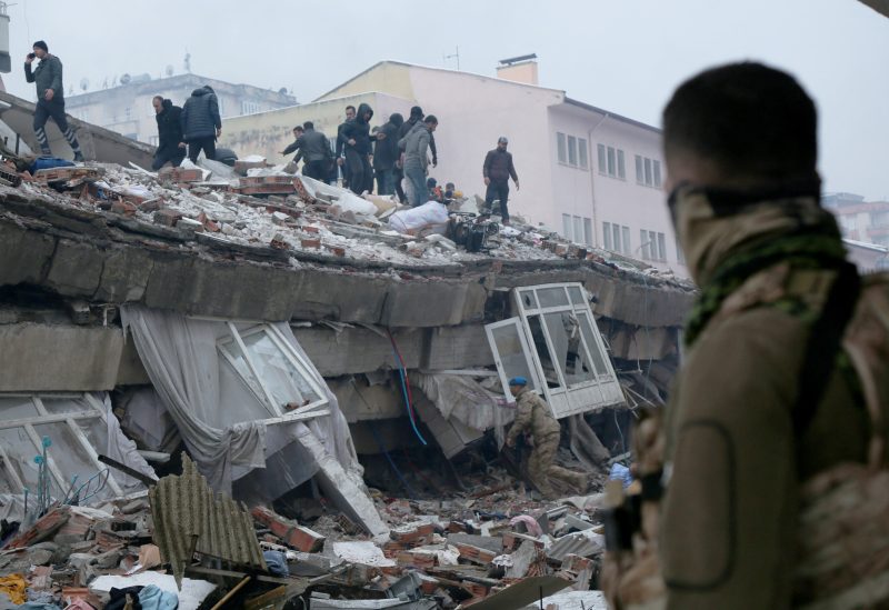 زلزال مدمر يضرب تركيا