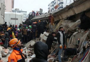جهود الإنقاذ تتواصل في تركيا