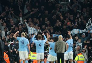 فريق مانشستر سيتي- رويترز