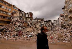 آثار الدمار جراء زلزال تركيا