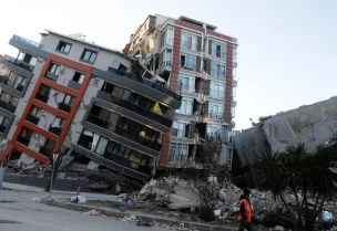 من دمار الزلزال في تركيا