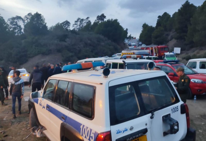 الشرطة الجزائرية من مكان الحادث