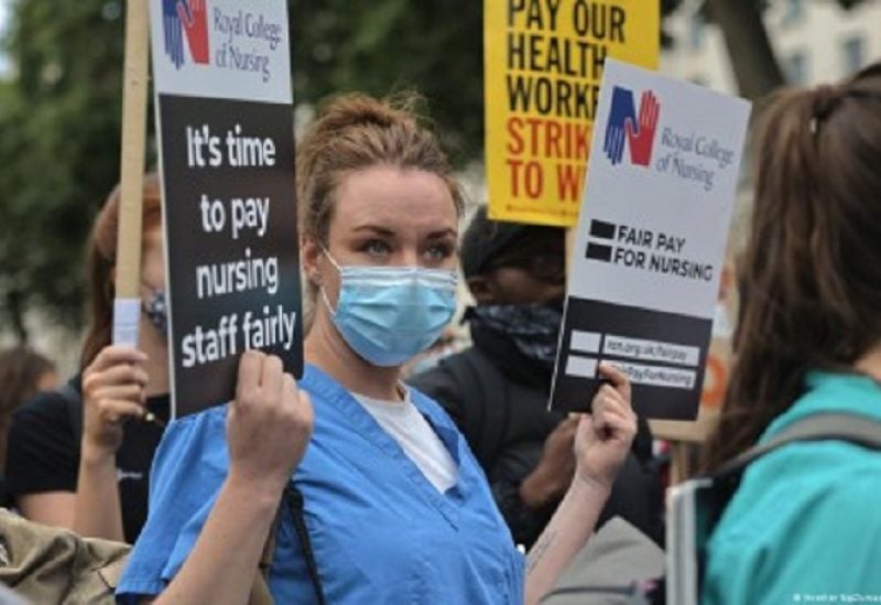 إضراب للعاملين في الرعاية الصحية في بريطانيا