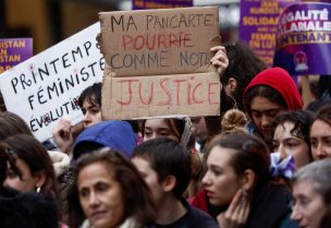 مسيرات بمناسبة يوم المرأة العالمي- رويترز