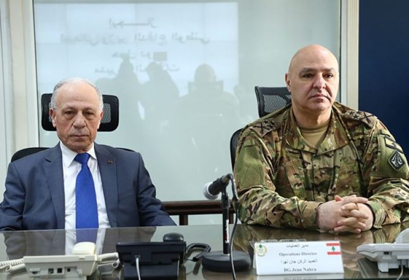 وزير الدفاع وقائد الجيش