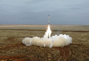روسيا تعلن عن تجربة صاروخ باليستي "لا يقهر"