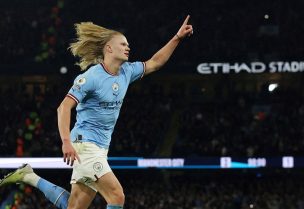 هالاند لاعب مانشستر يونايتد