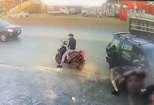 عملية سرقة وضح النهار على أوتوستراد خلدة