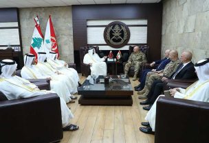 قائد الجيش العماد جوزاف عون والوزير القطري محمد بن عبد العزيز الخليفي
