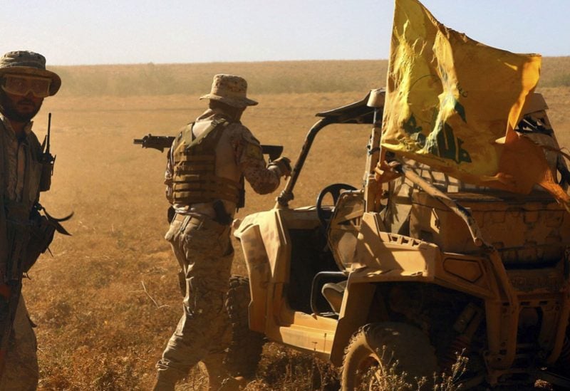 عناصر ينتمون إلى حزب الله