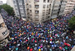 من المظاهرات في صربيا- رويترز
