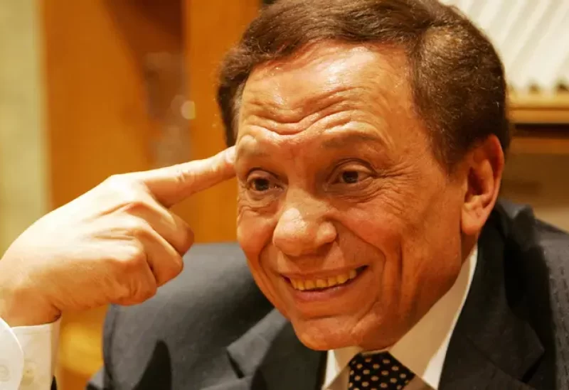 اخبار المجتمع – تدهور الحالة الصحية لعادل إمام.. والنقابة توضح!