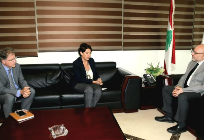 الوزير فراس الأبيض والسفيرة آن غريو