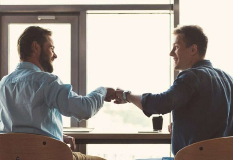 إذا كان لديك إنجازات أو عيوب قم بمشاركتها مع أصدقائك