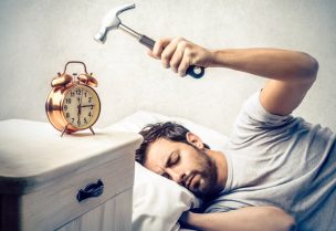 التأخر في الاستيقاظ عن موعدك الصباحي سيسبب لك مزاجاً سيئاً