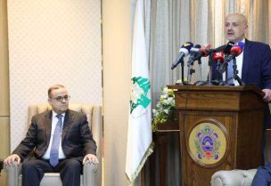 وزير الداخلية بسام مولوي واللواء الياس البيسري
