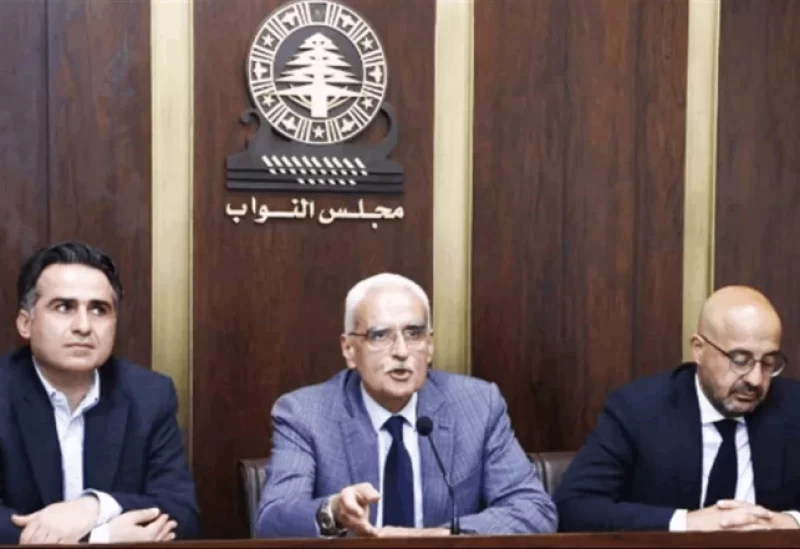 وزير البيئة ناصر ياسين والنائب غياث يزبك ووزير الأشغال علي حمية