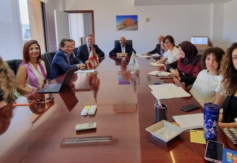 اجتماع بين الوزير ناصر ياسين وممثلين عن شركة "توتال إنيرجيز" وهيئة إدارة قطاع البترول