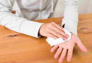 الأيدي المتعرقة من المشاكل المزعجة