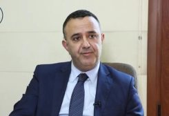 أشرف بيضون