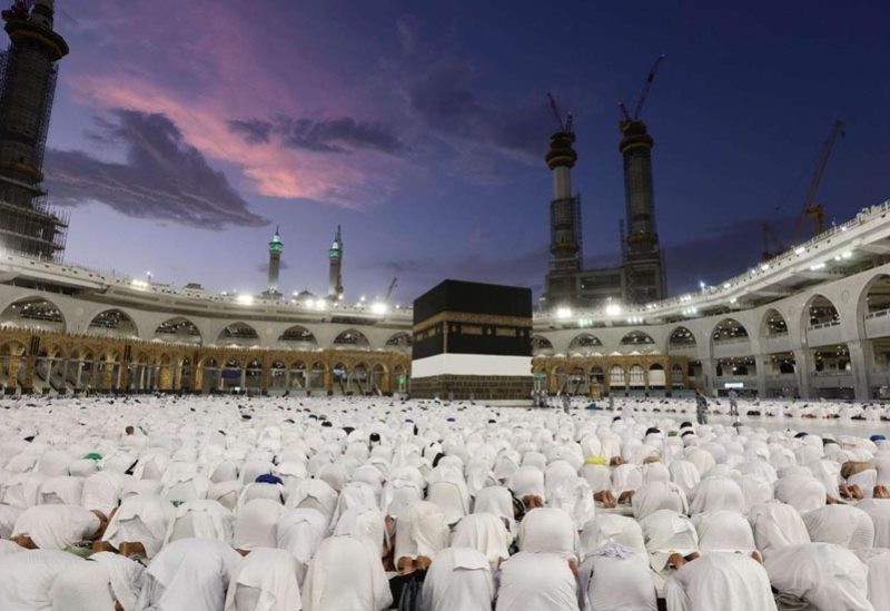 حجاج بيت الله الحرام