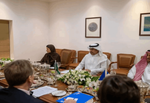 العلولا التقى لودريان في الرياض