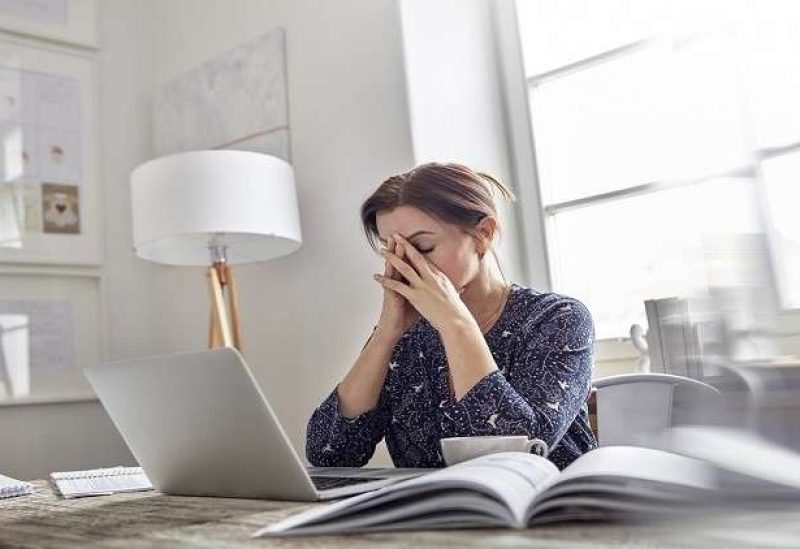 الجلوس لفترات طويلة يسبب أمراضا خطيرة