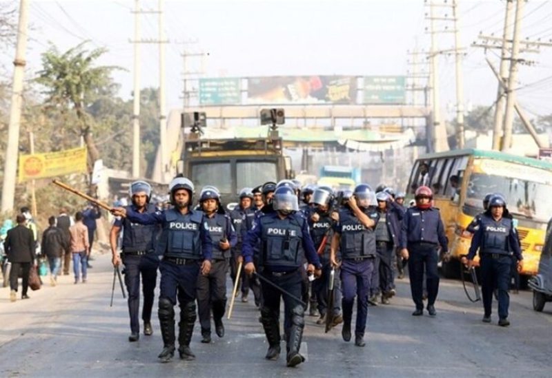 عناصر من الشرطة في بنغلادش
