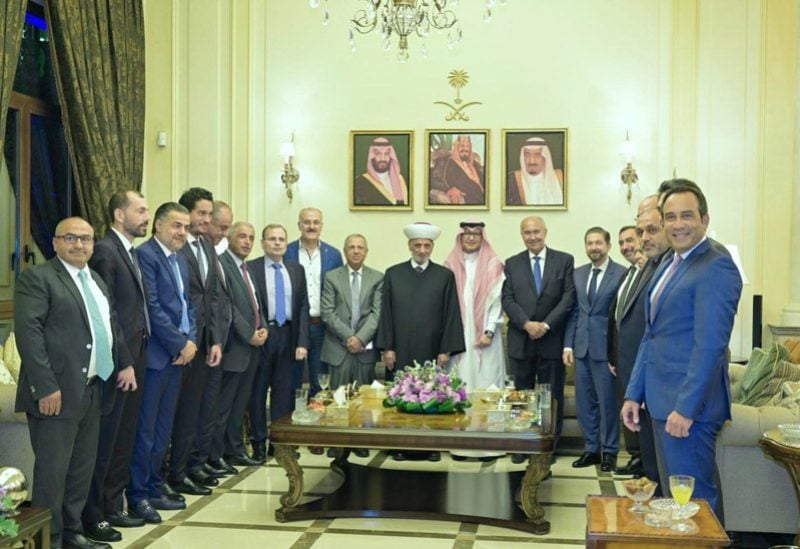 سفير المملكة العربية السعودية في لبنان وليد بخاري خلال تكريم مفتي الجمهورية الشيخ عبد اللطيف دريان