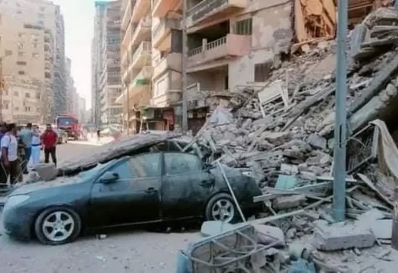 انهيار عقار في الإسكندرية- أرشيفية