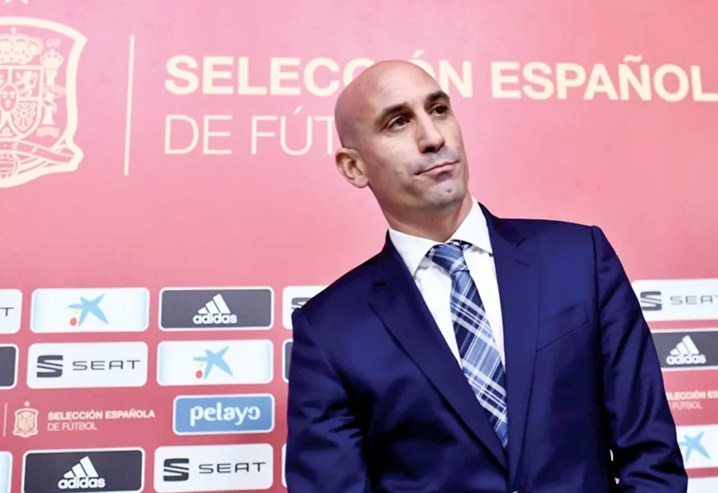 لويس روبياليس رئيس الاتحاد الإسباني
