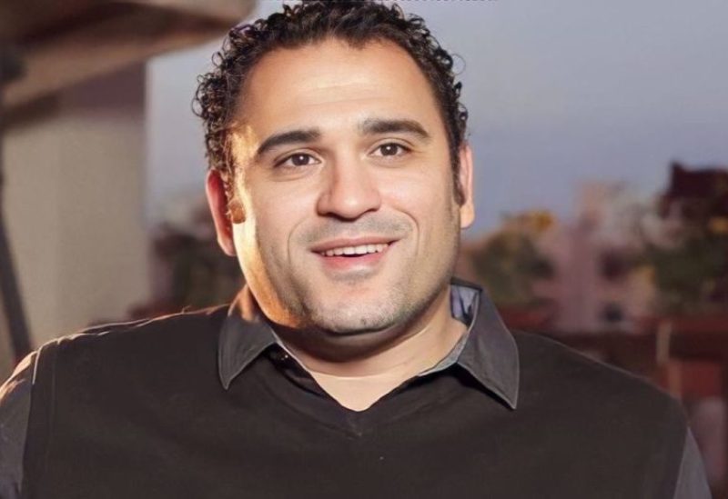 أكرم حسني