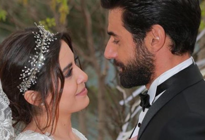 مشهد لسارة أبي كنعان ووسام فارس من مسلسل "بالقلب"