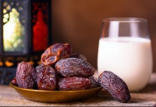 تمر وحليب- تعبيرية