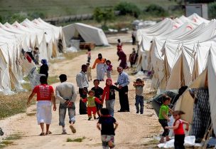 مخيمات للنازحين السوريين