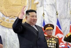 زعيم كوريا الشمالية كيم جونغ أون (رويترز)