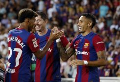 لاعبو نادي برشلونة