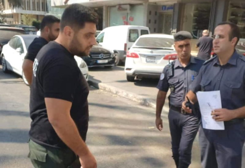 إنذارات شفهية لأصحاب معارض السيارات