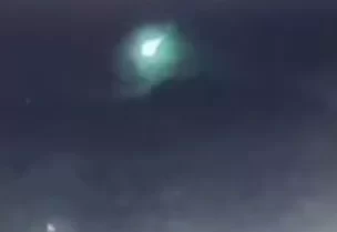 نيزك أخضر