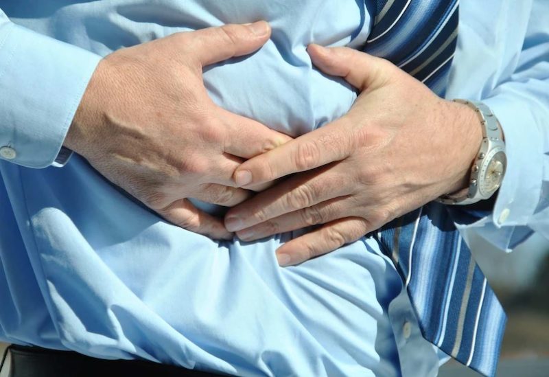 يشعر البعض بـ "عقدة" في معدتهم عندما يشعرون بالتوتر