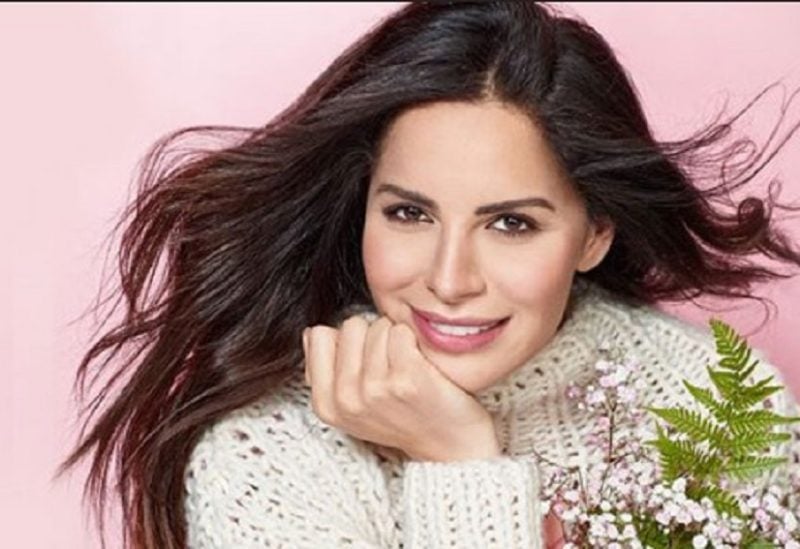 الفنانة المصرية آمال ماهر