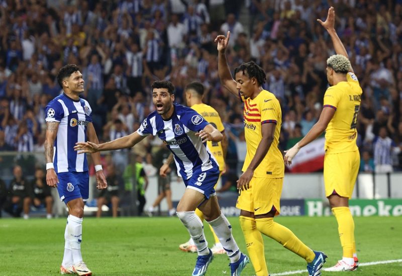 من مباراة برشلونة وبورتو