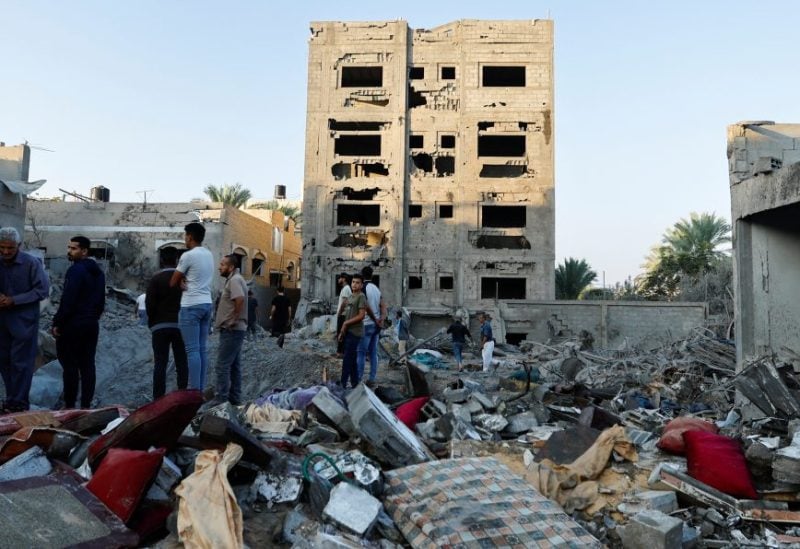 من آثار القصف الإسرائيلي على غزة (رويترز)