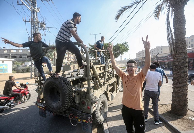 حماس تسيطر على 3 مستوطنات على الأقل في غلاف غزة